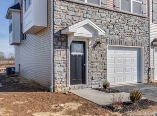 801 Schooner Ln, Mechanicsburg, PA 17050