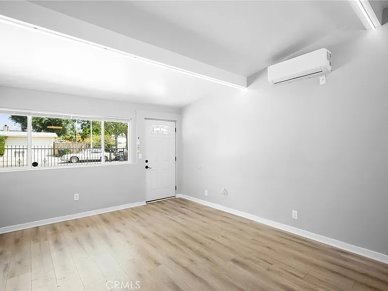 13840 Community St — Photo 6