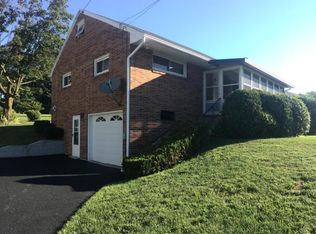21 Merrin Rd, York, PA 17402