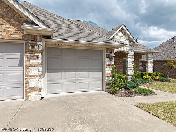 4th image of 8009 Bridgewood Ln