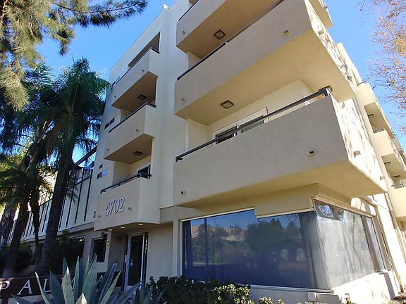 3rd image of 4702 Fulton Ave APT 205