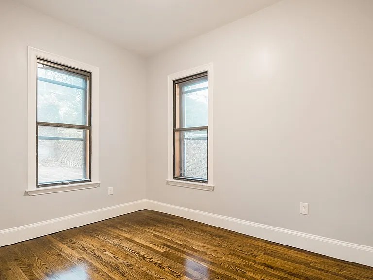 344 Saratoga St #1 — Photo 7