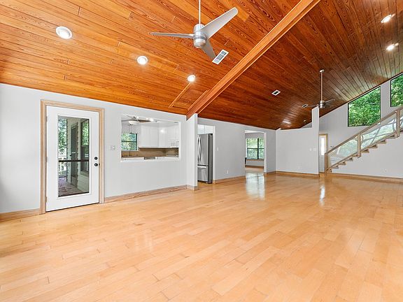 5th image of 3686 Mackey Cove Dr