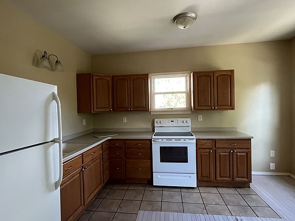 4th image of 547 Lakeview Ave Front 3