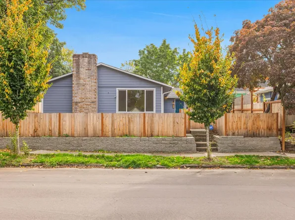 717 W 17th St, Vancouver, WA 98660