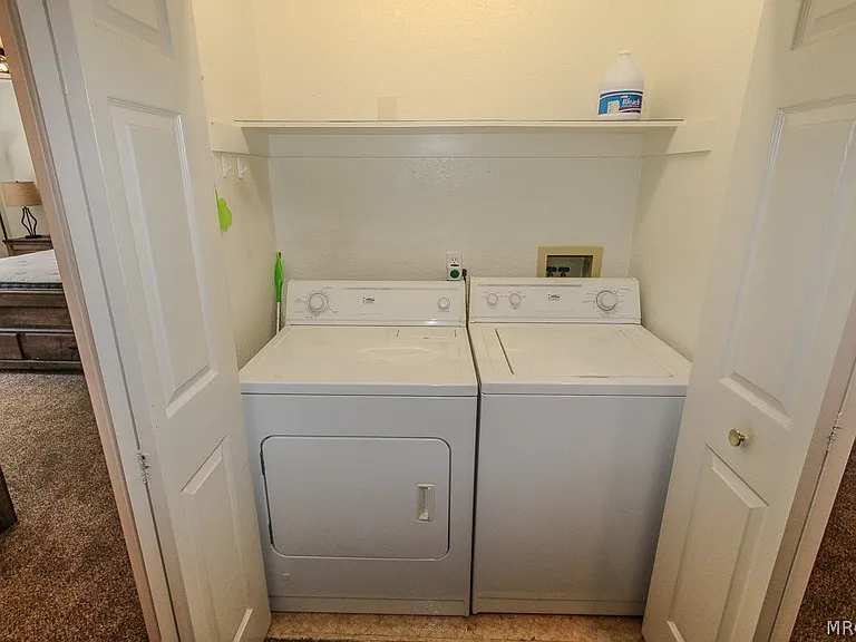 494 Wabash Ln — Photo 11