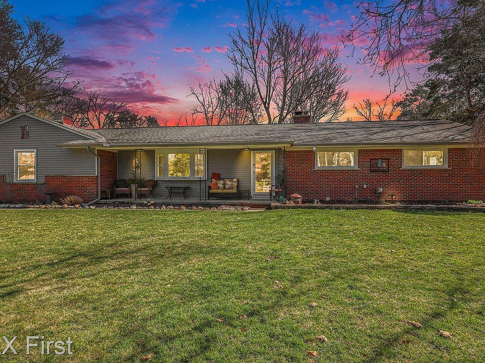 1st image of 52812 Antoinette Ct