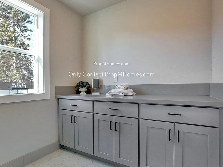 927 N Stafford St — Photo 17