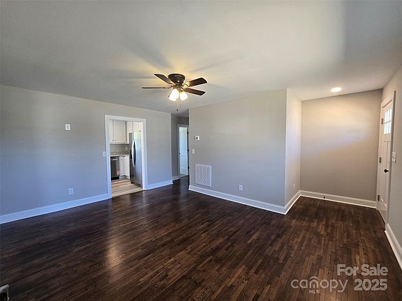3rd image of 211 W Roswell St