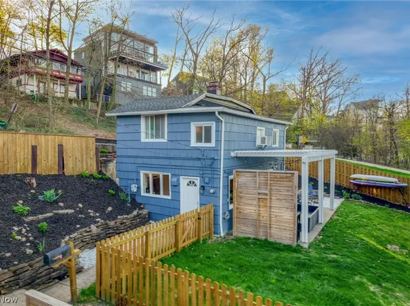 297 Yacht Club Dr, Rocky River, OH 44116