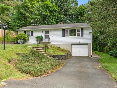 9 Hillside Road, Troy, NY, 12182