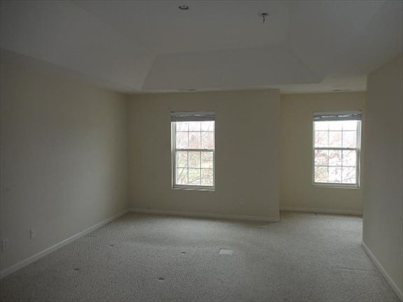 5th image of 1916 Briar Run Dr