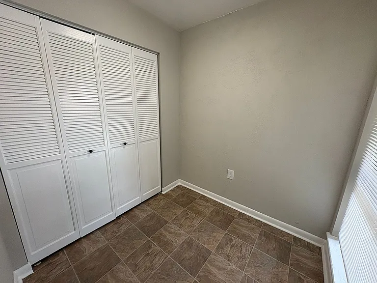 4804C Spring Lake Dr — Photo 6