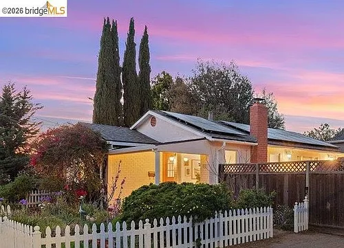 737 Dartshire Way Photo 1
