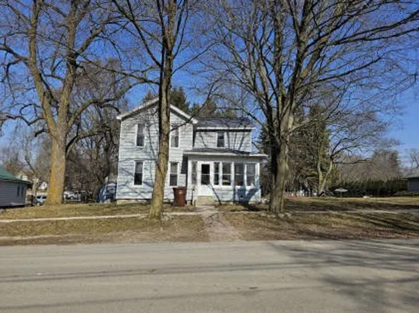 314 W Sherman St, Carson City, MI 48811