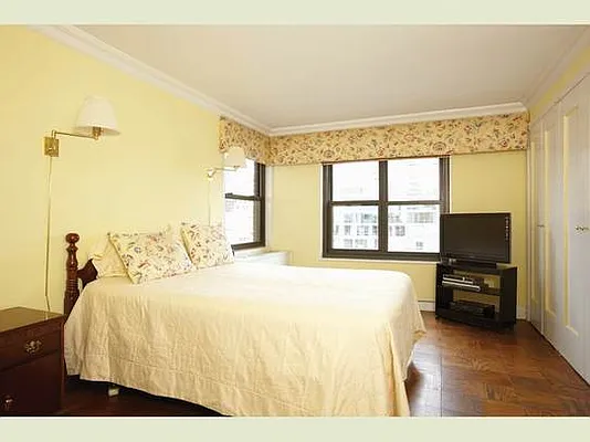 Sold by Stribling | media 14