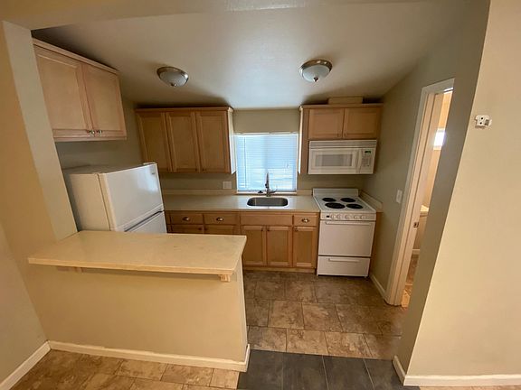 4th image of 2351 F St #A