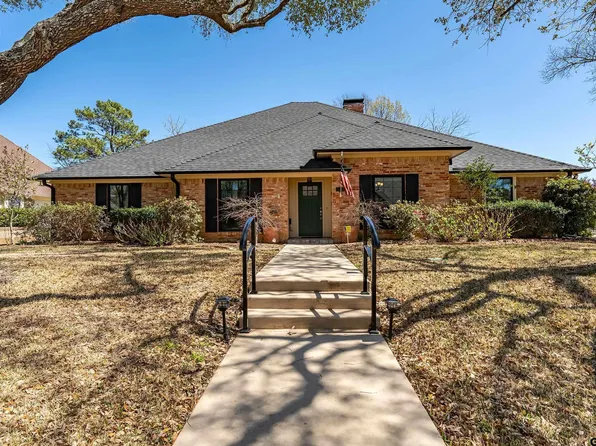 3912 Allendale Dr, Tyler, TX 75701