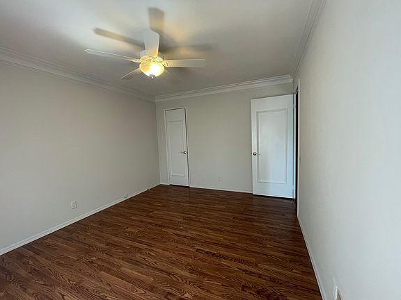 5th image of 10401 Briarbend Dr