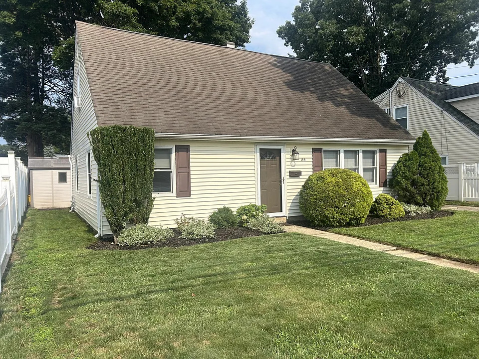 144 N Windhorst Ave