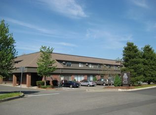 96 Danbury Rd APT 2M, Ridgefield, CT 06877