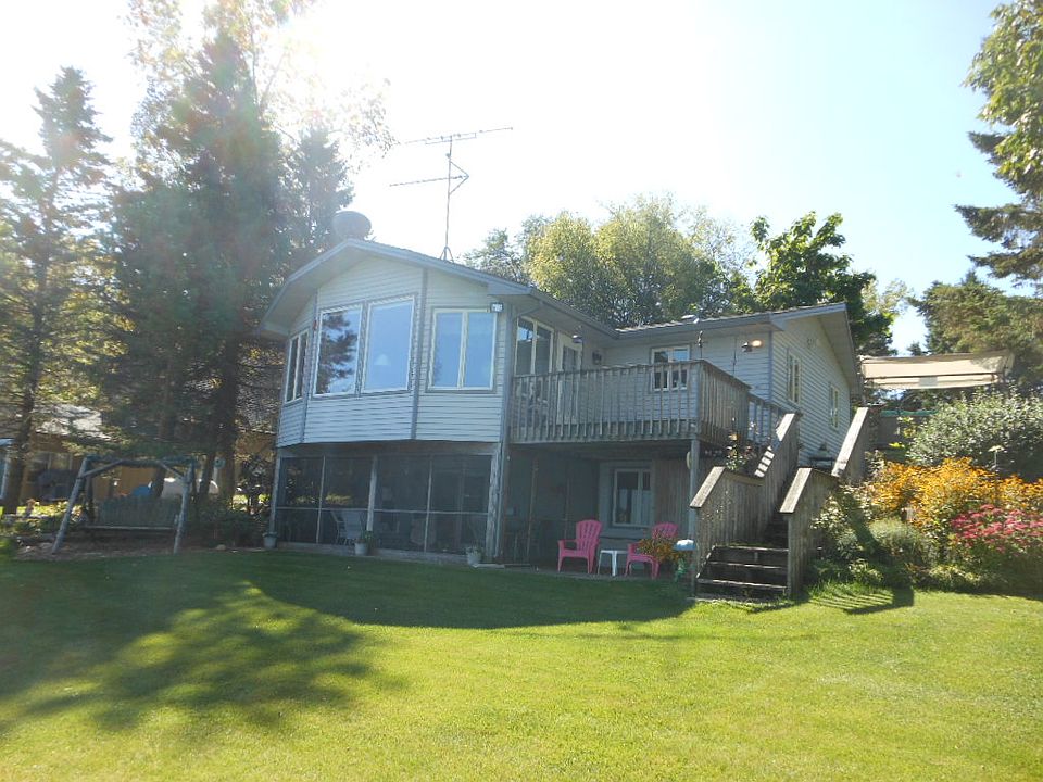 1st image of 17892 Raymond Ave