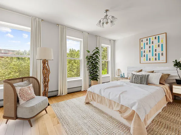 96 Pioneer Street image 6 of 13