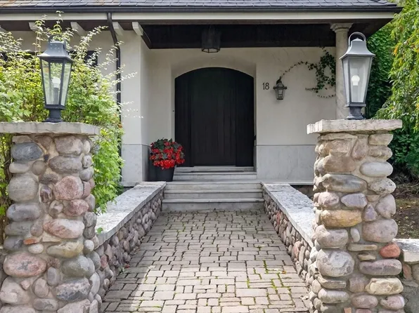 18 Middlesex St, Winchester, MA 01890