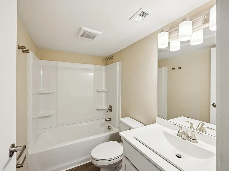 Cypress Pointe — Photo 59