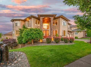 15624 SE Chelsea Morning Dr, Happy Valley, OR 97086