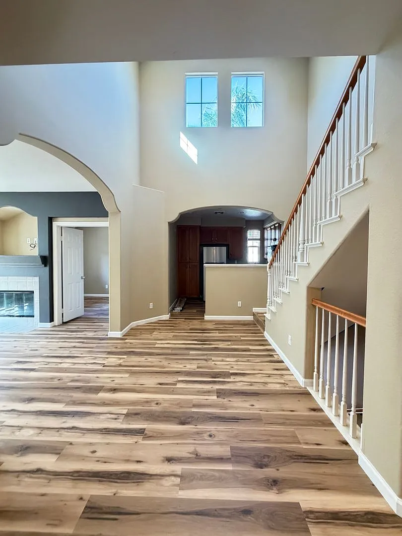 Best Townhouse in Mission Valley Escala Townhome for Rent — Photo 3