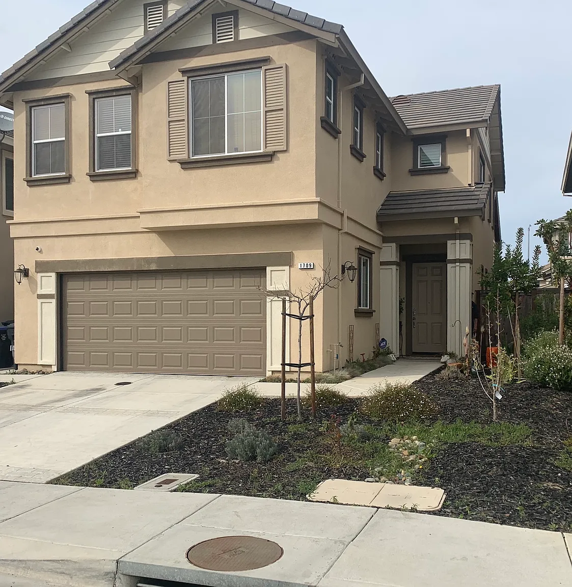 1709 Carswell Ln photo 1