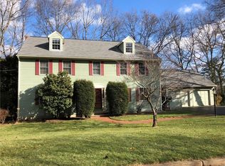 44 Timberland Dr, Lincoln, RI 02865