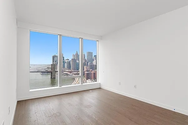 Rented by Extell Marketing Group LLC | media 15