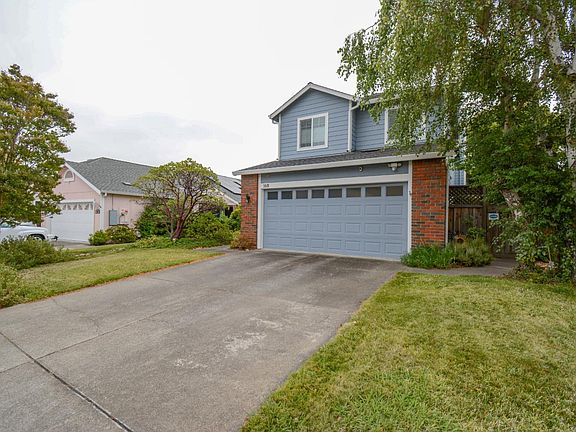 4th image of 168 BREEZEWALK Drive