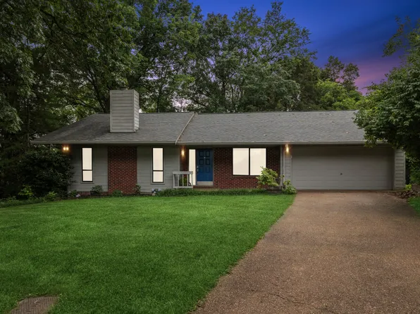 2601 Mesa Dr, Nashville, TN 37217