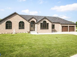 2552 Belvedere Dr, Valparaiso, IN 46385