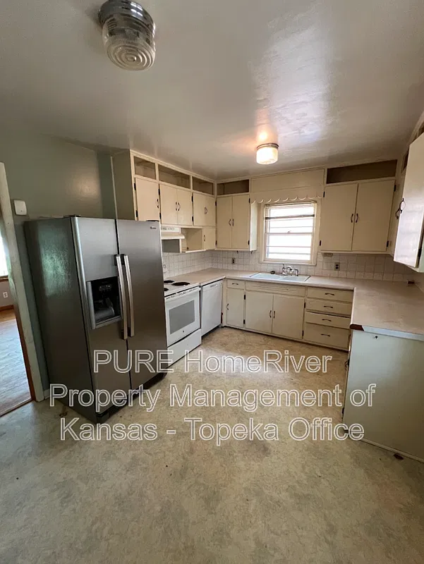 3 bed, 2.0 bath, 1616 sqft, $1,500 — Photo 4
