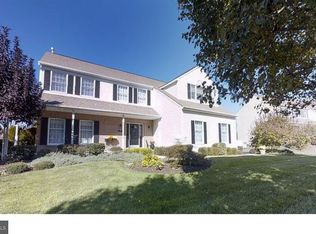 18 Woodstone Dr, Doylestown, PA 18901