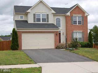 4 Vanburgh Ct, Stafford, VA 22554