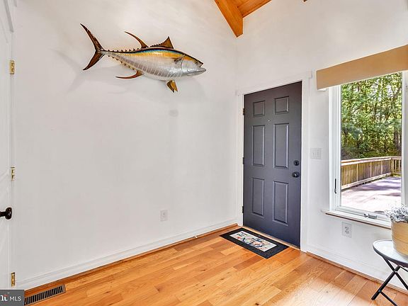 3rd image of 76 Pintail Ct