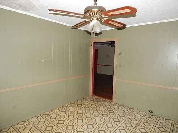 3rd image of 148 W 217th St