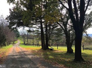39374 Irish Corner Rd, Lovettsville, VA 20180