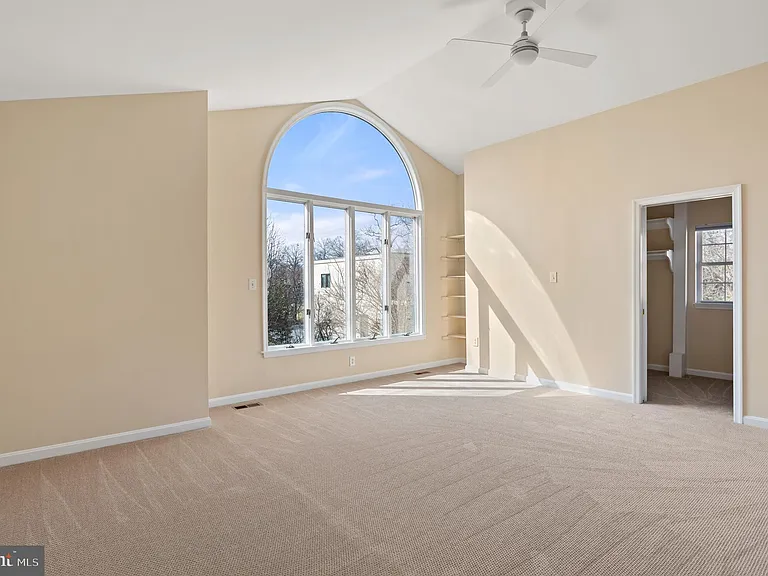3563 Narragansett Ave — Photo 19