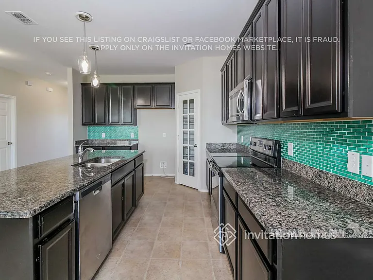 3137 Walker Creek Dr — Photo 6