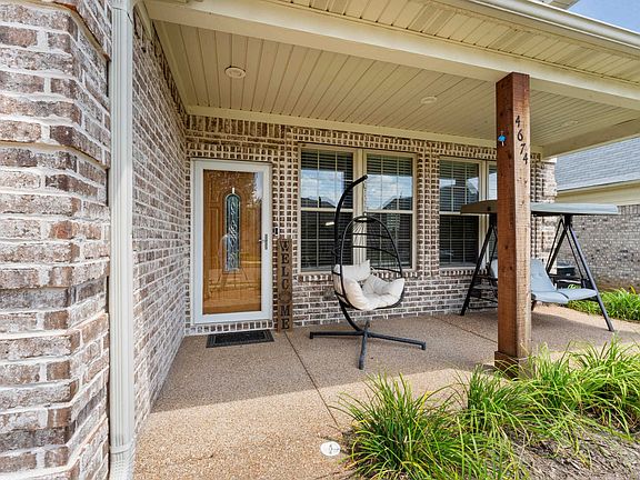 4th image of 4674 Tulip Creek Dr