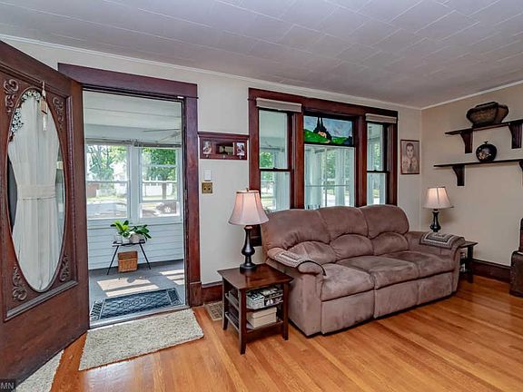4th image of 1273 Blair Ave