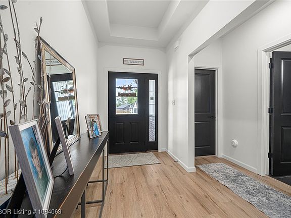 4th image of 9027 Carson Way