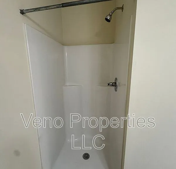 591 Boght Rd #4 — Photo 5