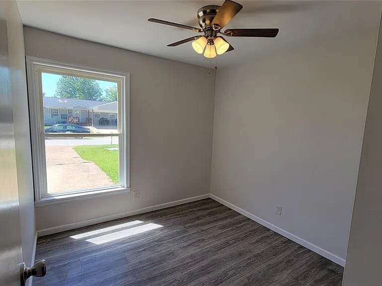 59 Cedar Ridge Dr — Photo 7